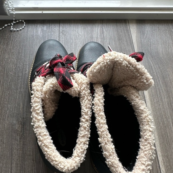 Dr Scholls BE ENERGIZED FOAM Technology Women's Black and Red Lace-Up Boots - Picture 8 of 13